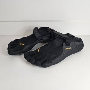 Vibram Five Fingers Unisex size 41 Black